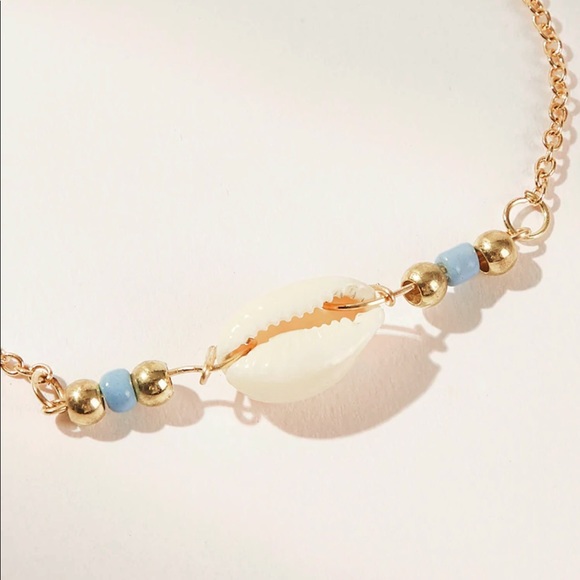 LAST ONE Beaded Cowrie Shell Choker Necklace - Picture 2 of 3